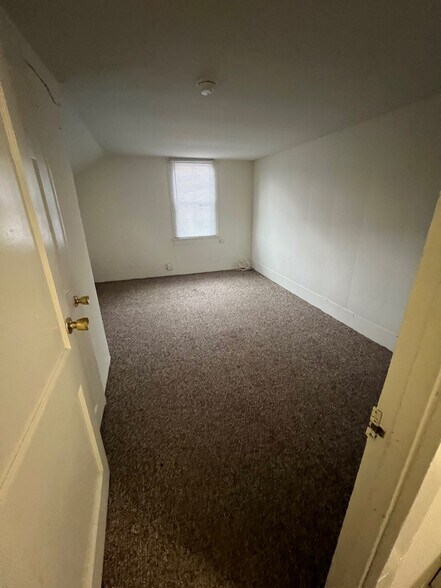 Building Photo - 1013 Dryden Rd