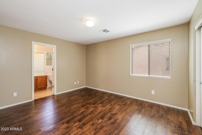 Building Photo - 3112 S 82nd Ln