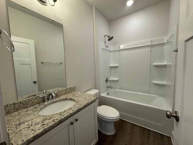 Building Photo - Gulf Breeze - Sailfish Pointe - 4 bedroom,...