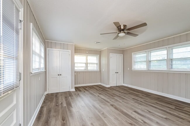 Building Photo - 5041 Davis Cove