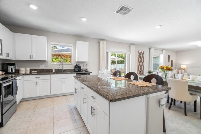 Building Photo - 12949 Wildflower Meadow Dr