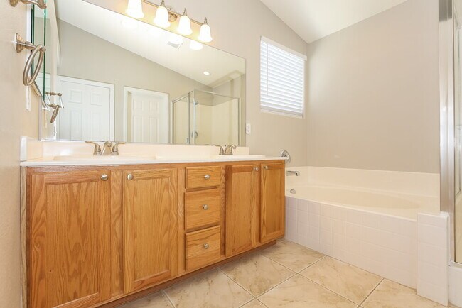 Building Photo - 3732 Gallowtree Ave