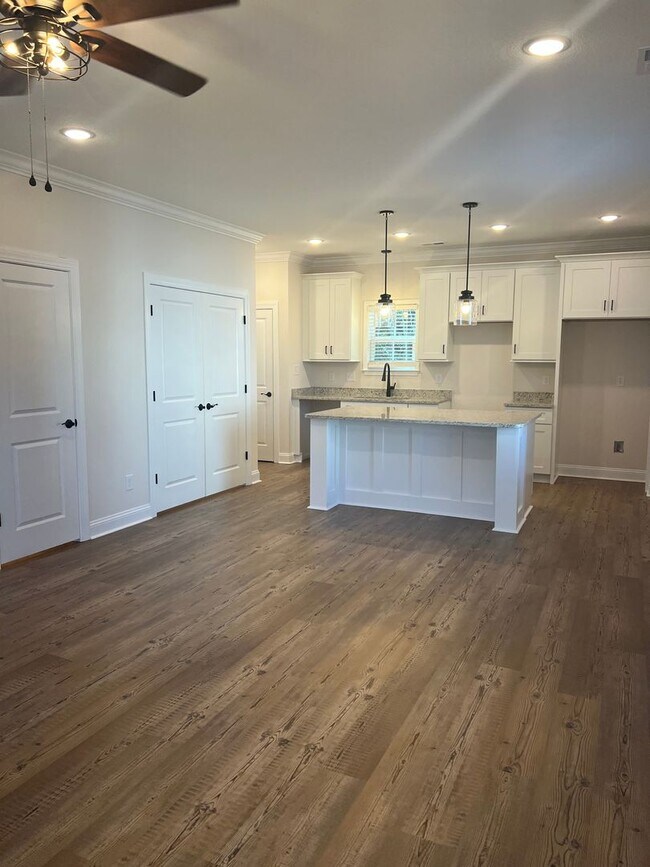 Building Photo - Brand New! No HOA!