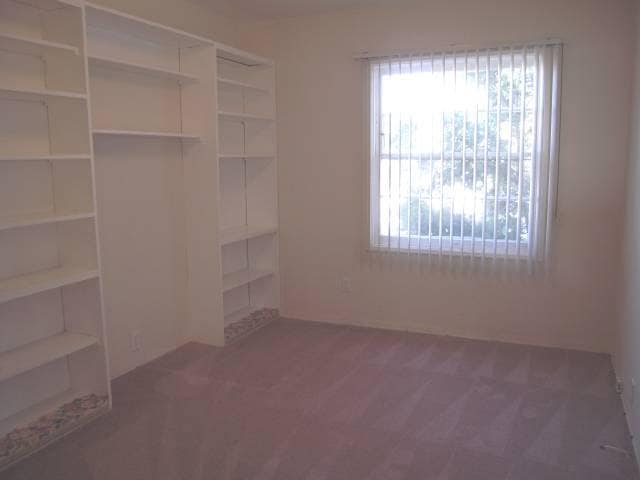 Building Photo - 2220-2222 Reo Drive