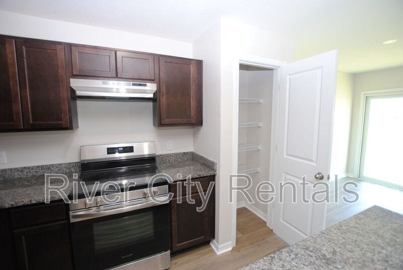 Building Photo - 6541 Sweetbay Ln