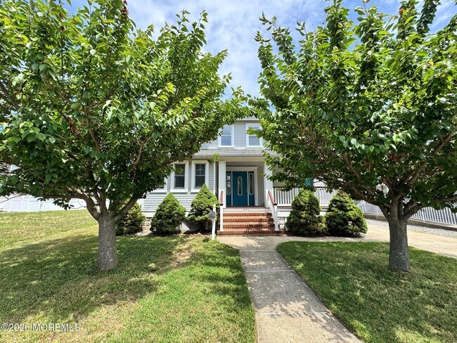 Building Photo - 503 Forman Ave