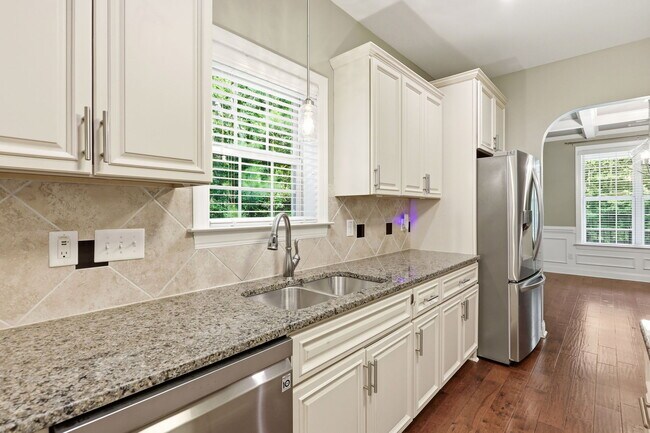 Building Photo - 265 Heather Brook Cir