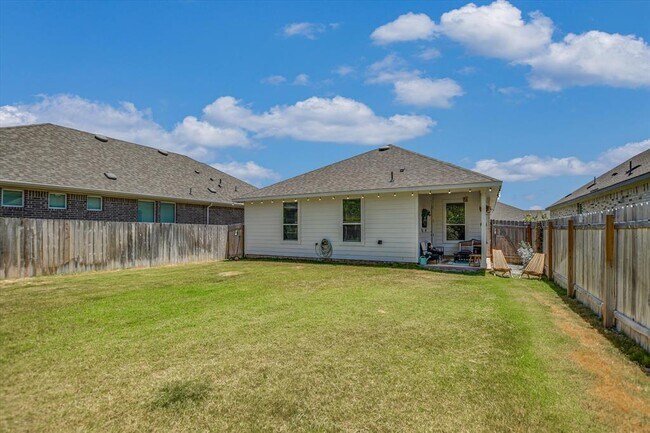 Building Photo - 972 Leaning Oak Ln