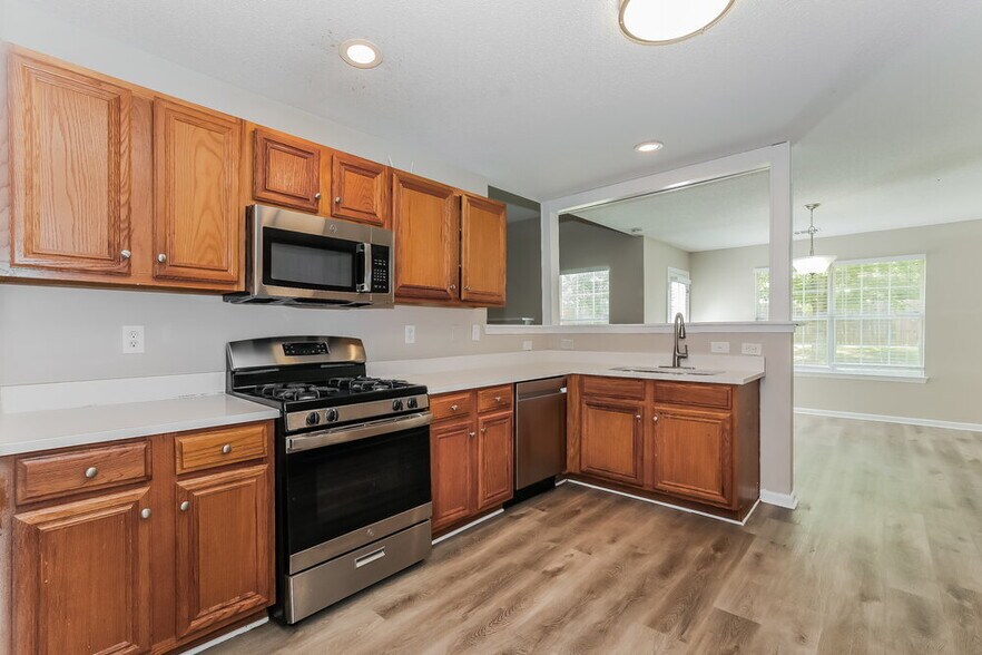 Building Photo - 1597 Rice Square