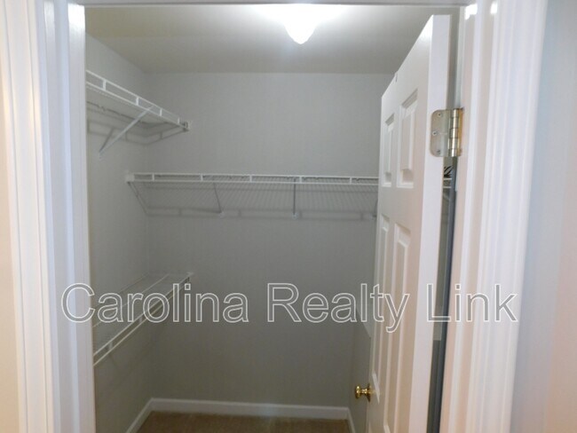 Building Photo - 235 Harbor Landing Dr