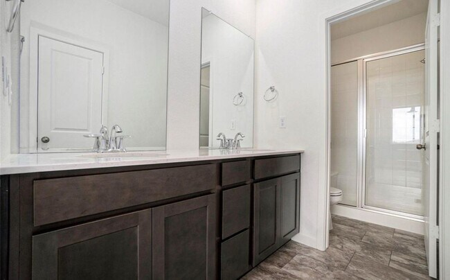 Building Photo - Efficient & Modern 2024-Built Townhome | 2 Bed | 2-Car Garage | Timnath