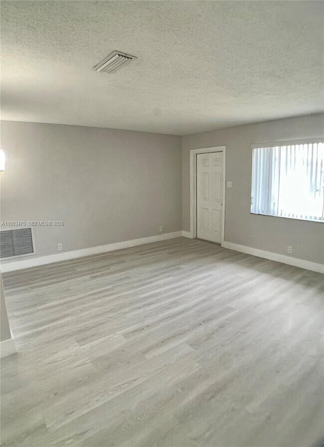 Building Photo - 6990 NW 17th St