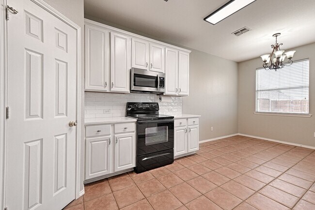 Building Photo - 2804 Hudson Crossing