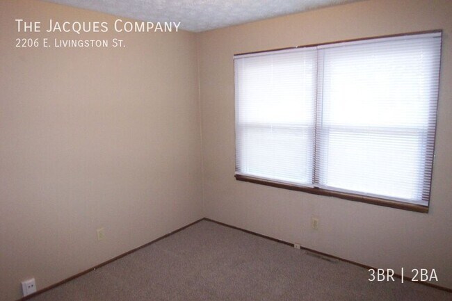 Building Photo - 2206 E Livingston St