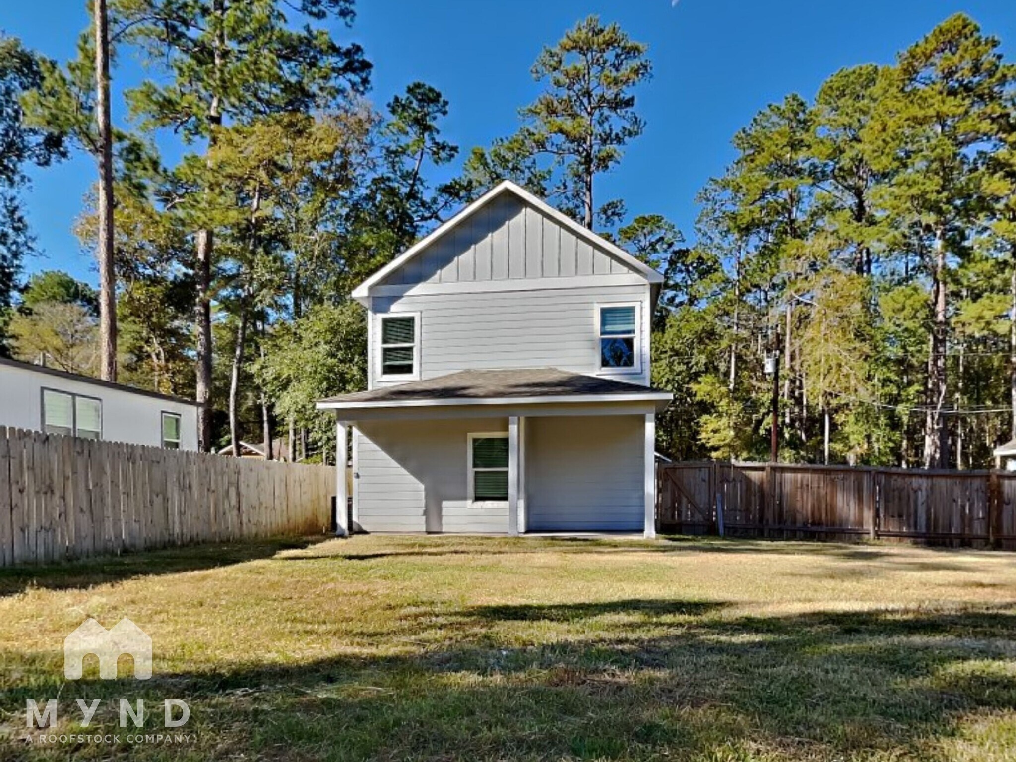 Building Photo - 15840 Forest Dr