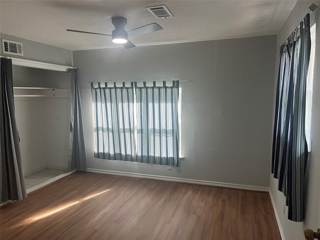 Building Photo - 12501 W Hardy Rd