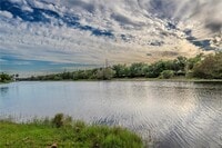 Building Photo - 2893 Oakbrook Dr