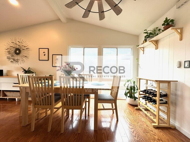 Building Photo - 3452 Lockwood Dr