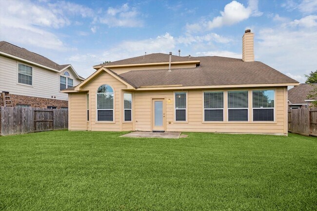 Building Photo - 3122 Schumann Oaks Dr