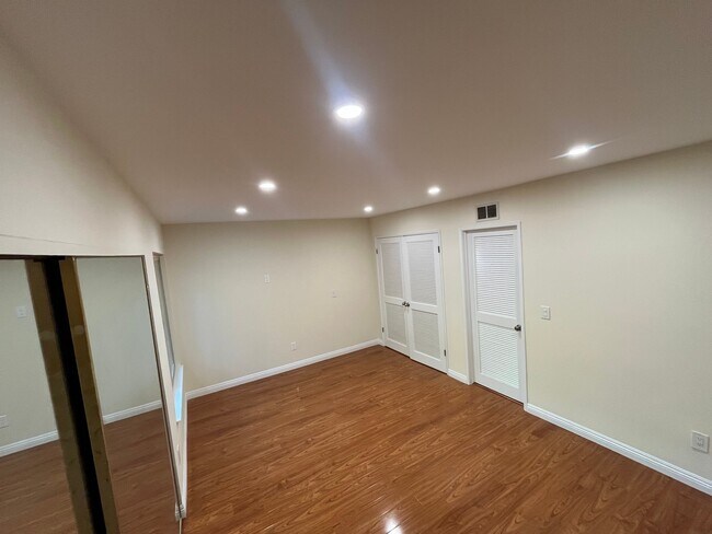 Building Photo - 5144 Javalambre Dr