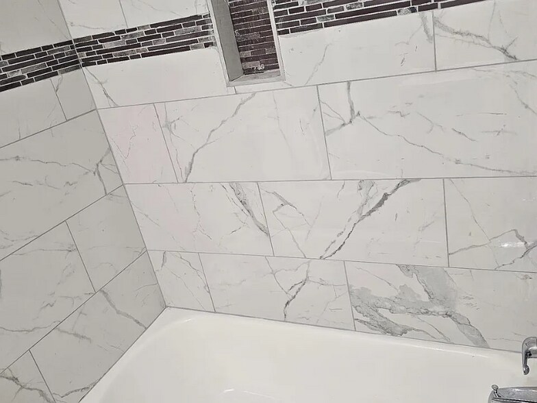 Primary Photo - 5109 Arbutus Ave