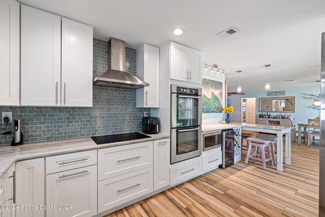Building Photo - 403 N Neptune Dr
