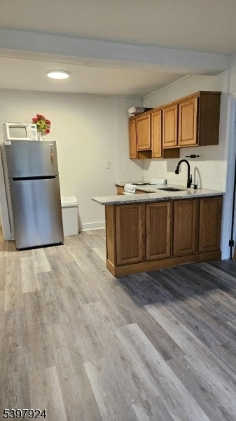 Building Photo - 16 Main St