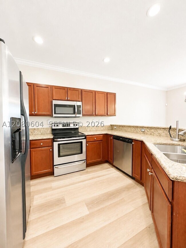 Building Photo - 16320 SW 71st Terrace
