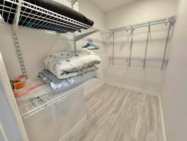 Building Photo - BEAUTIFUL 1 BEDROOM, 1 BATH CONDO FOR RENT...