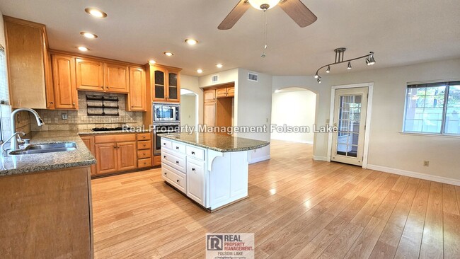 Building Photo - Gated American River Canyon North Home | 4BR / 3BA | 2,455 SF
