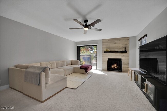 Building Photo - 3959 Salisbury Pl