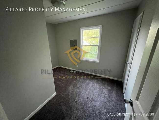 Building Photo - 1734 N Riley Ave