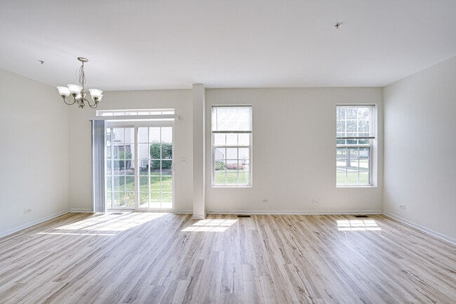 Building Photo - 3962 Evans Ct