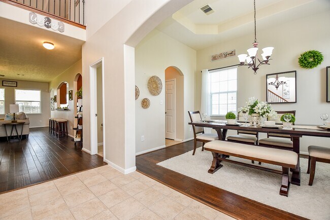 Building Photo - 26302 Sandahl Ct