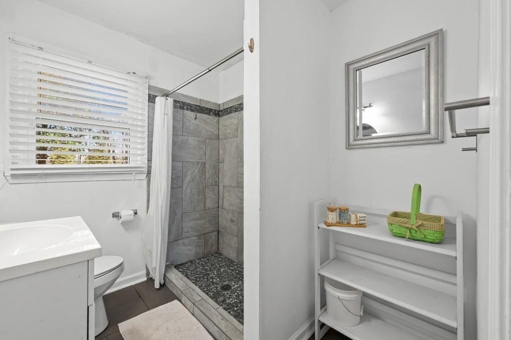 Building Photo - 414 Charles Pl