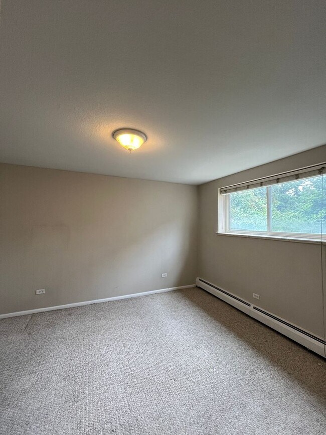 Building Photo - 1 bedroom condo in Denver