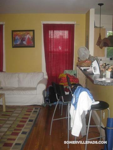 Building Photo - 6 Belmont St