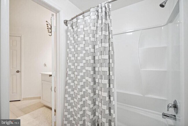 Building Photo - 9502 Vinnia Ct