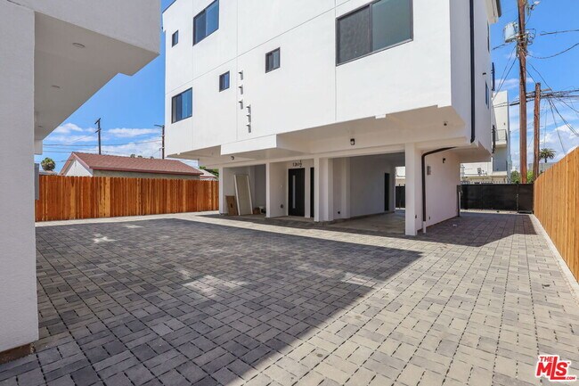 Building Photo - 1265 Browning Blvd