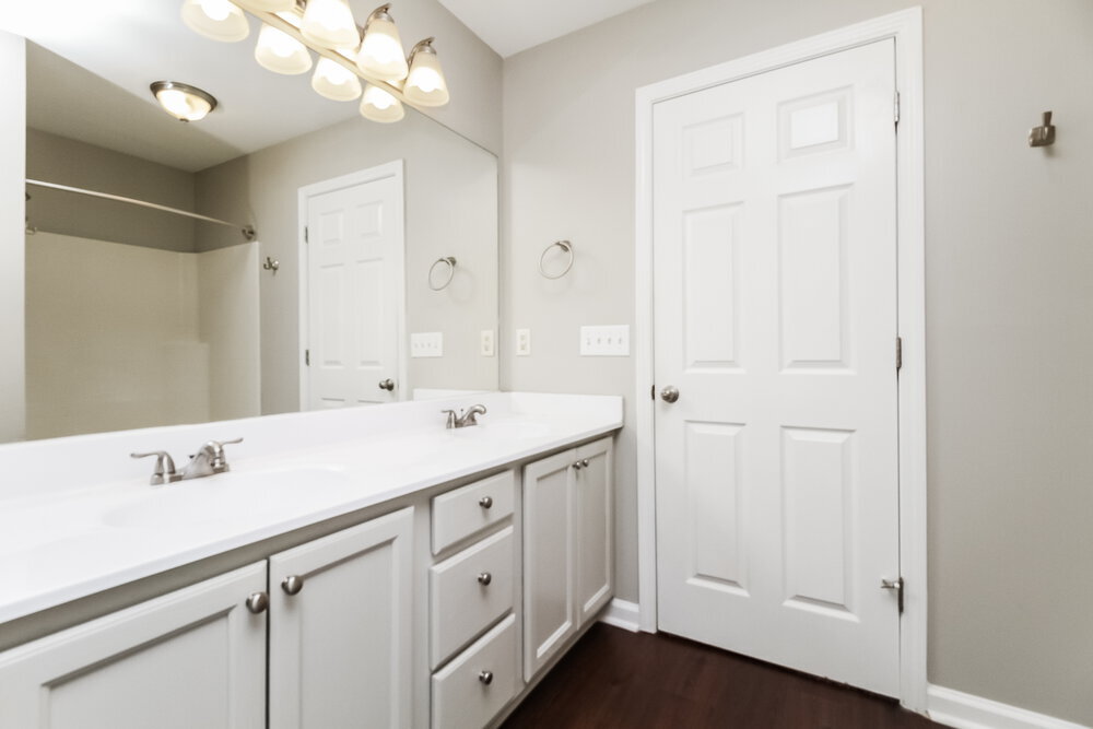 Building Photo - 214 Briarcotes Cir