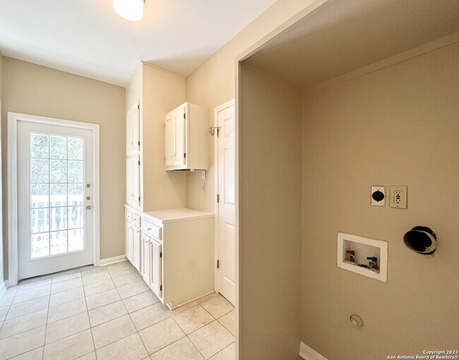 Building Photo - 14018 Red Maple Wood