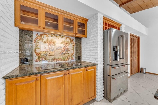 Building Photo - 15305 SW 74th Ct