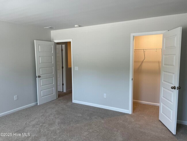 Building Photo - 1157 State Rd 1157