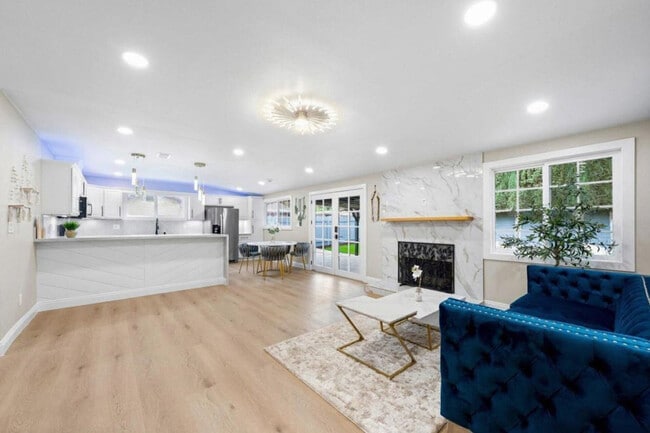 Building Photo - 13824 Powers Rd