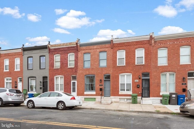 Building Photo - 2235 E Chase St