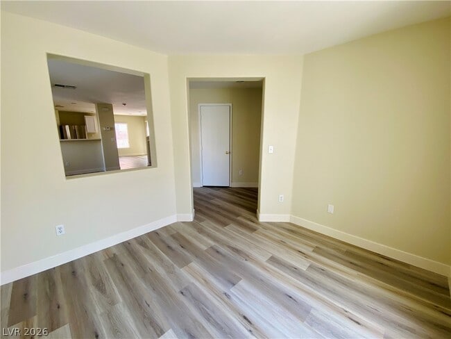 Building Photo - 6158 Dutch Windmill Ave