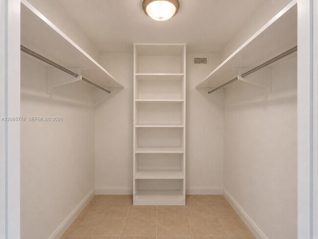 Building Photo - 5401 Collins Ave