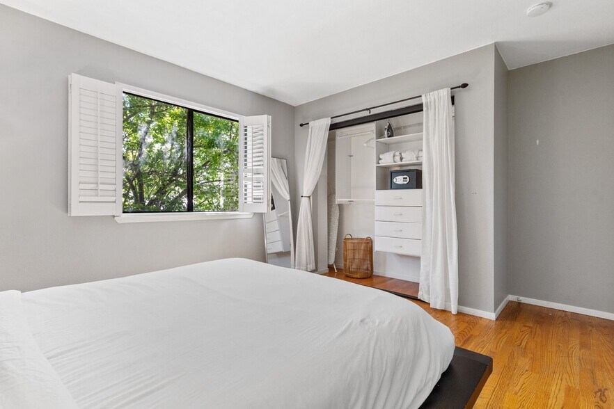 Bedroom 1 - 34 Silva Ave