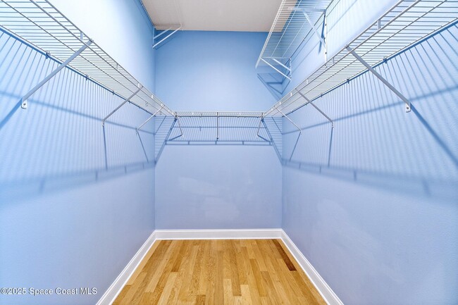 Building Photo - 8657 Villanova Dr