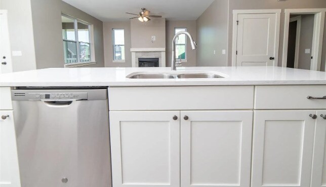 Building Photo - 7235 Genesis Way